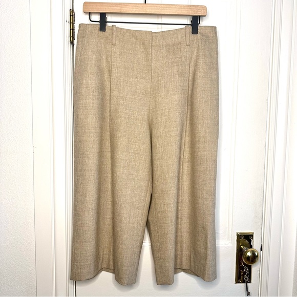 Lafayette 148 New York Ryerson Wool & Cashmere-Blend Culotte, Size 10 Shorts - Picture 2 of 6